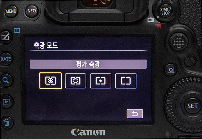 카메라 바디는 EOS 5D Mark Ⅳ를 사용.&#160;